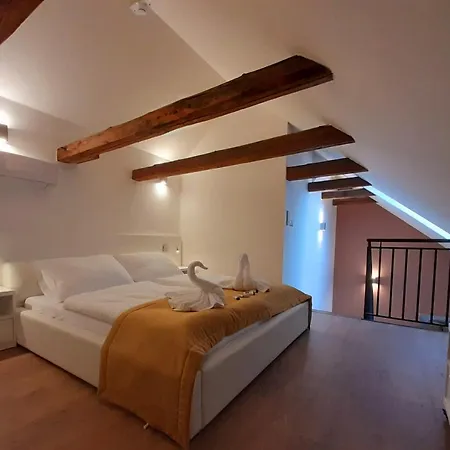 Marianska 4*