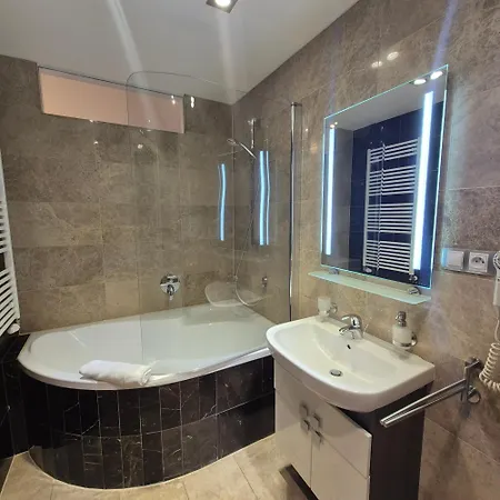 Marianska 4* Ceske Budejovice